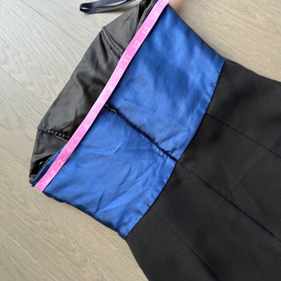 Elegant Black and Blue Strapless Dress - Picture 10 of 14